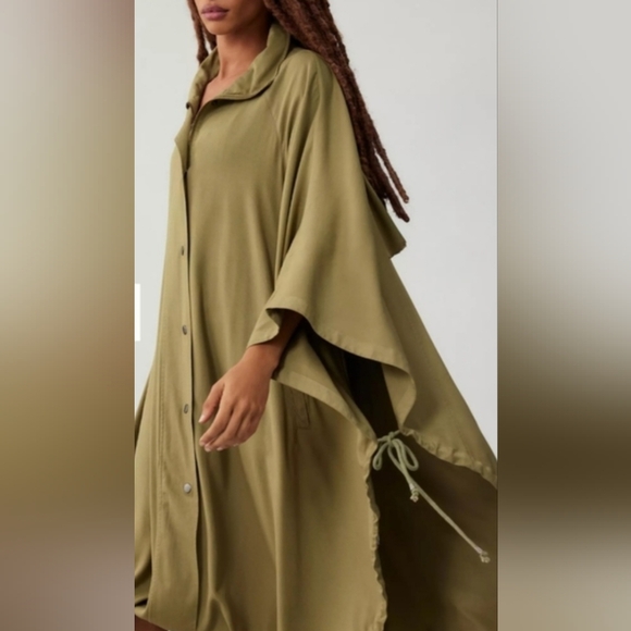 Anthropologie Pilcro Utility Poncho Jacket. One Size - Picture 13 of 14